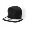 Mitchell & Ness czapka z daszkiem NBA Chicago Bulls NBA Day One Snapback Bulls 6HSSMM19224-CBUWHBK Mitchell & Ness czapka z daszkiem NBA Chicago Bulls NBA Day One Snapback Bulls 6HSSMM19224-CBUWHBK